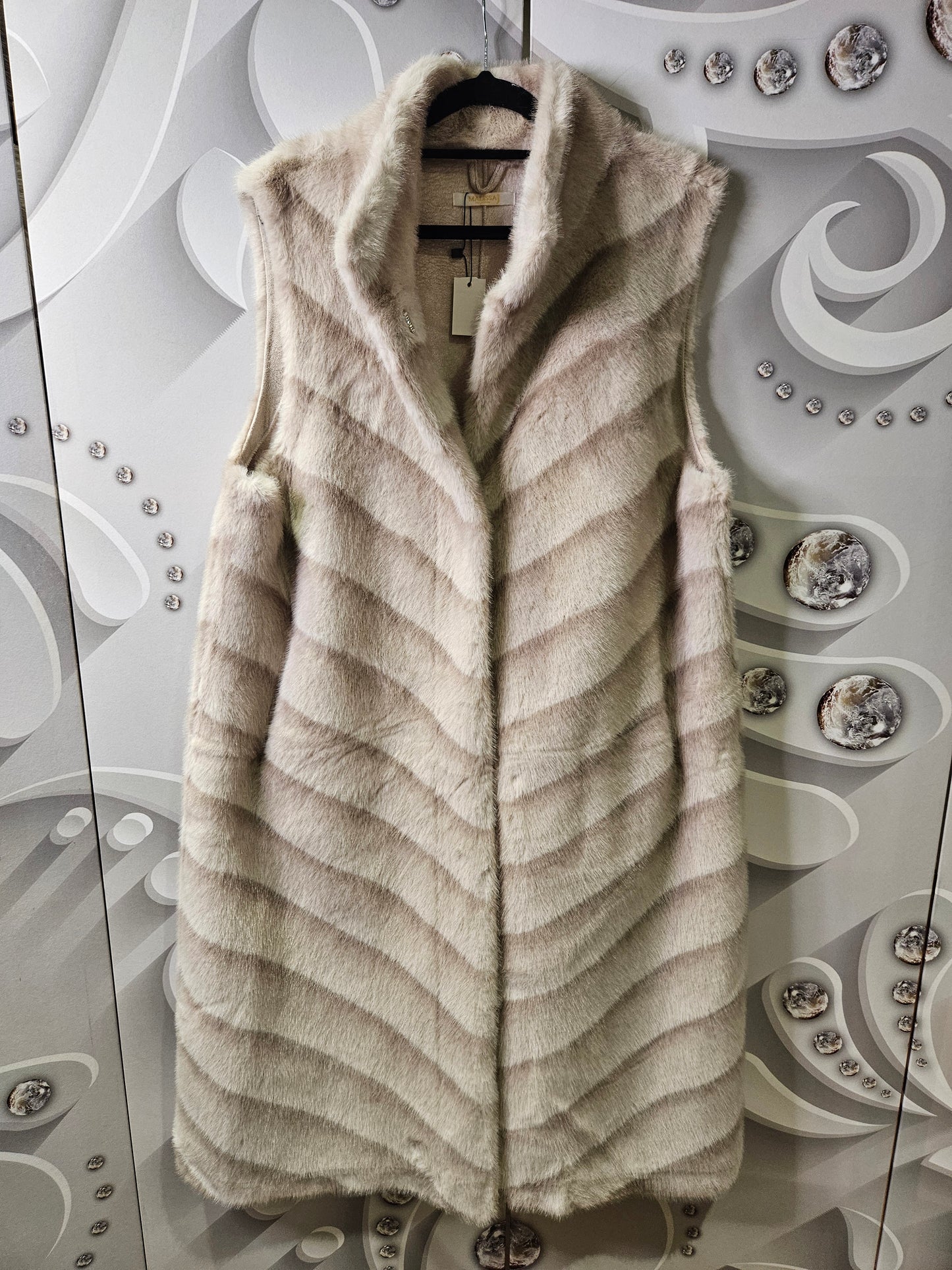 Faux-Fur Sleeveless Gilet