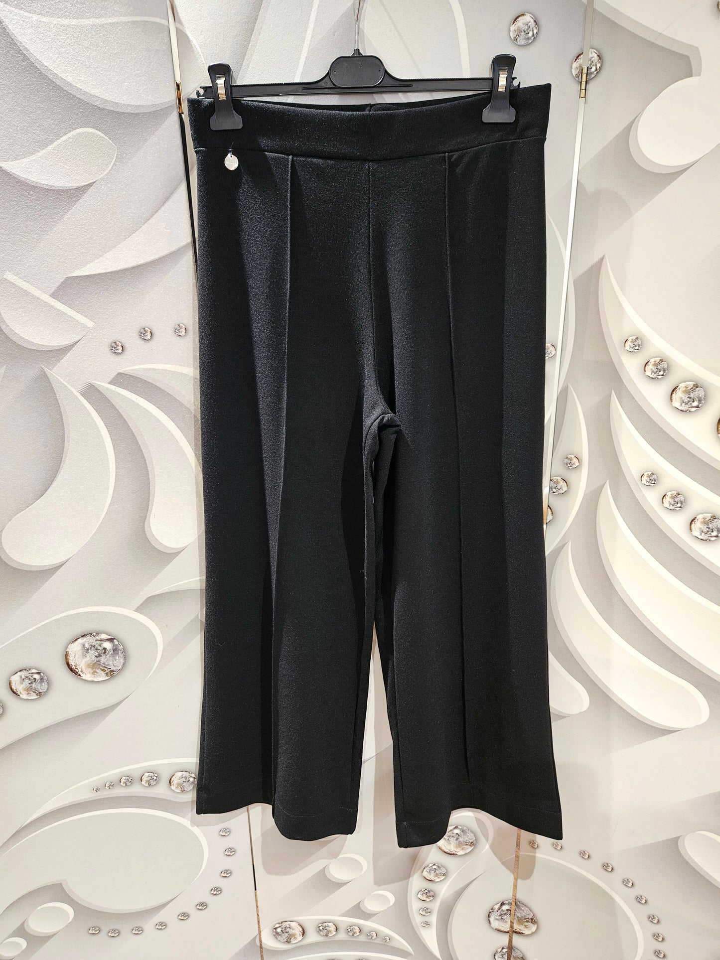 Cropped Wide Leg Trousers