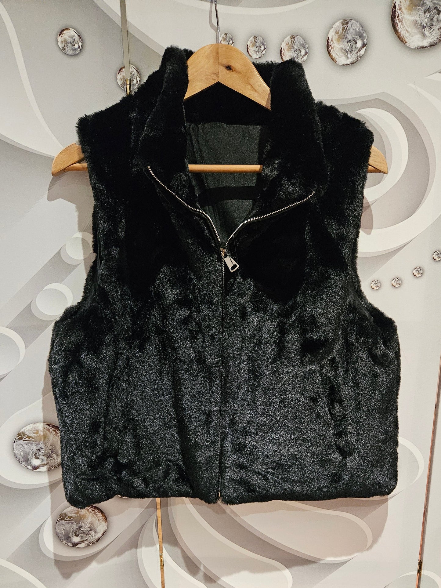 Faux-Fur Cropped Gilet