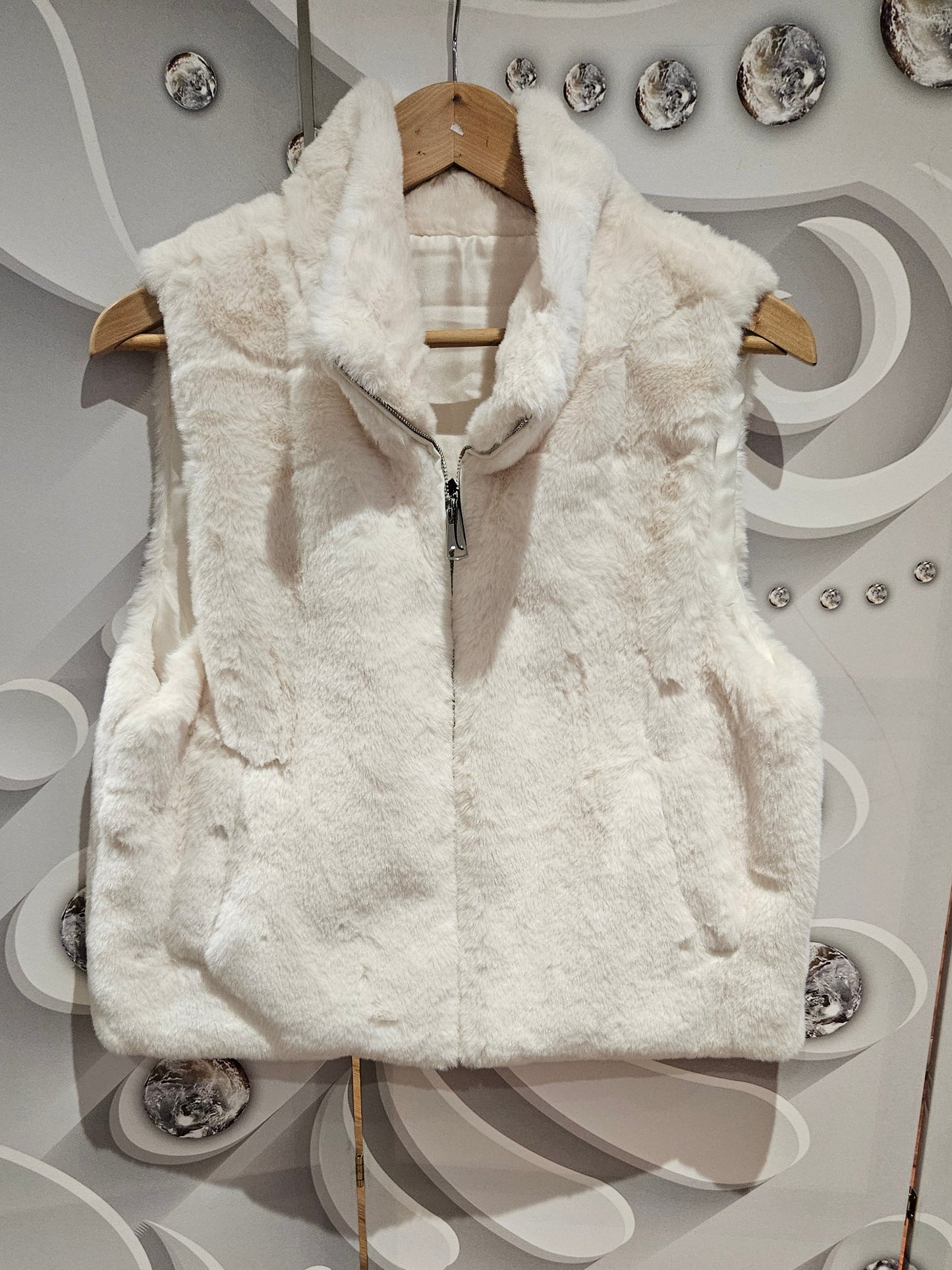 Faux-Fur Cropped Gilet