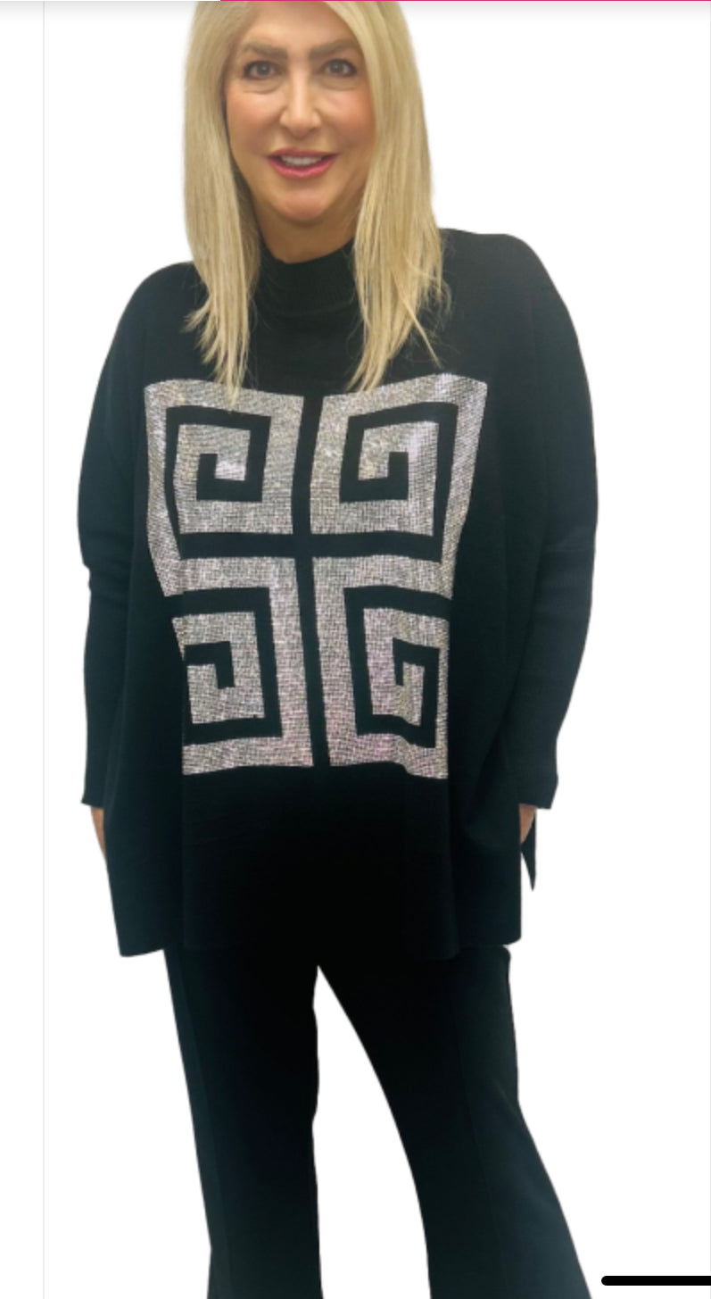 Square shaped jumper with geo stud design