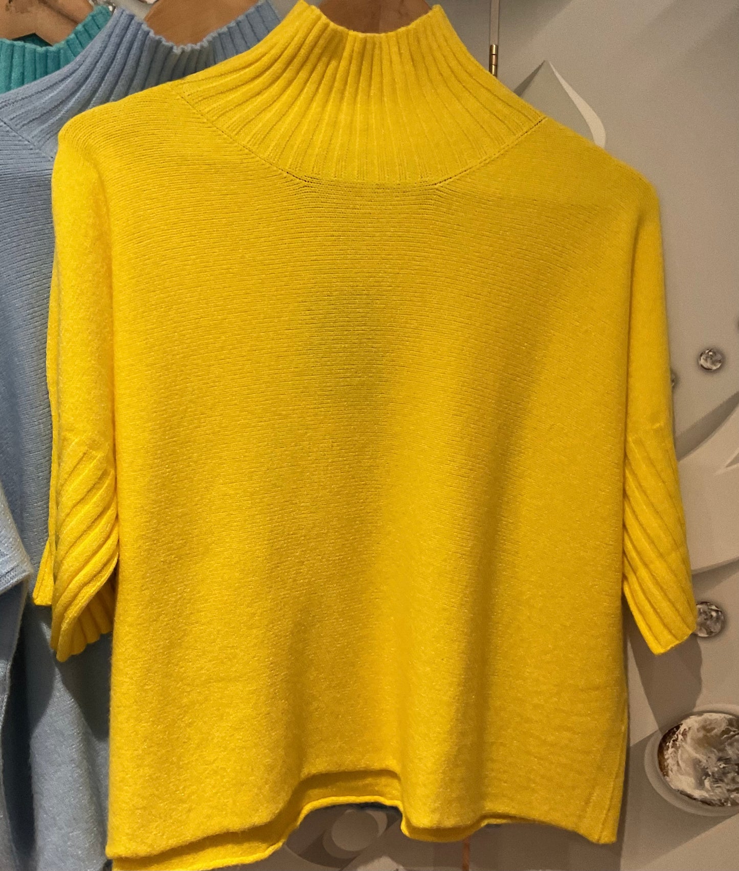 High. Neck Jumper