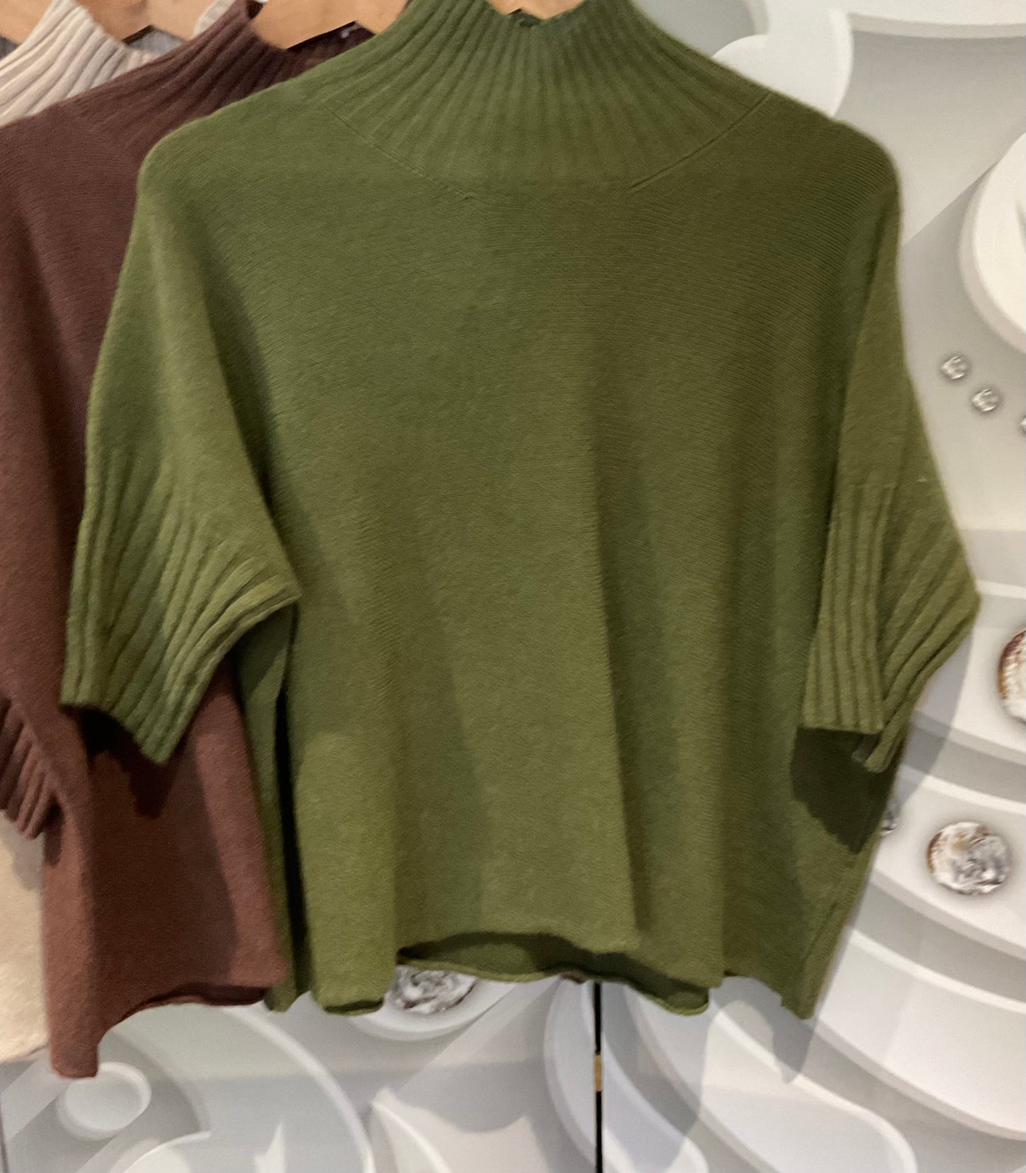 High. Neck Jumper