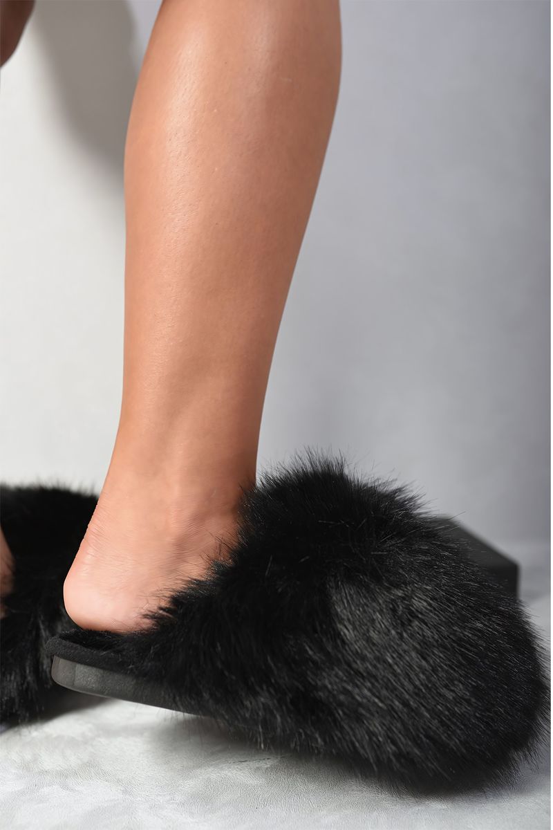 Fluffy Faux Fur Winter Sandals